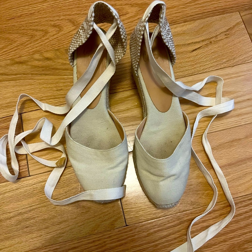 Castaner Ivory White Espadrille Wedge Heels Size 8 / 38